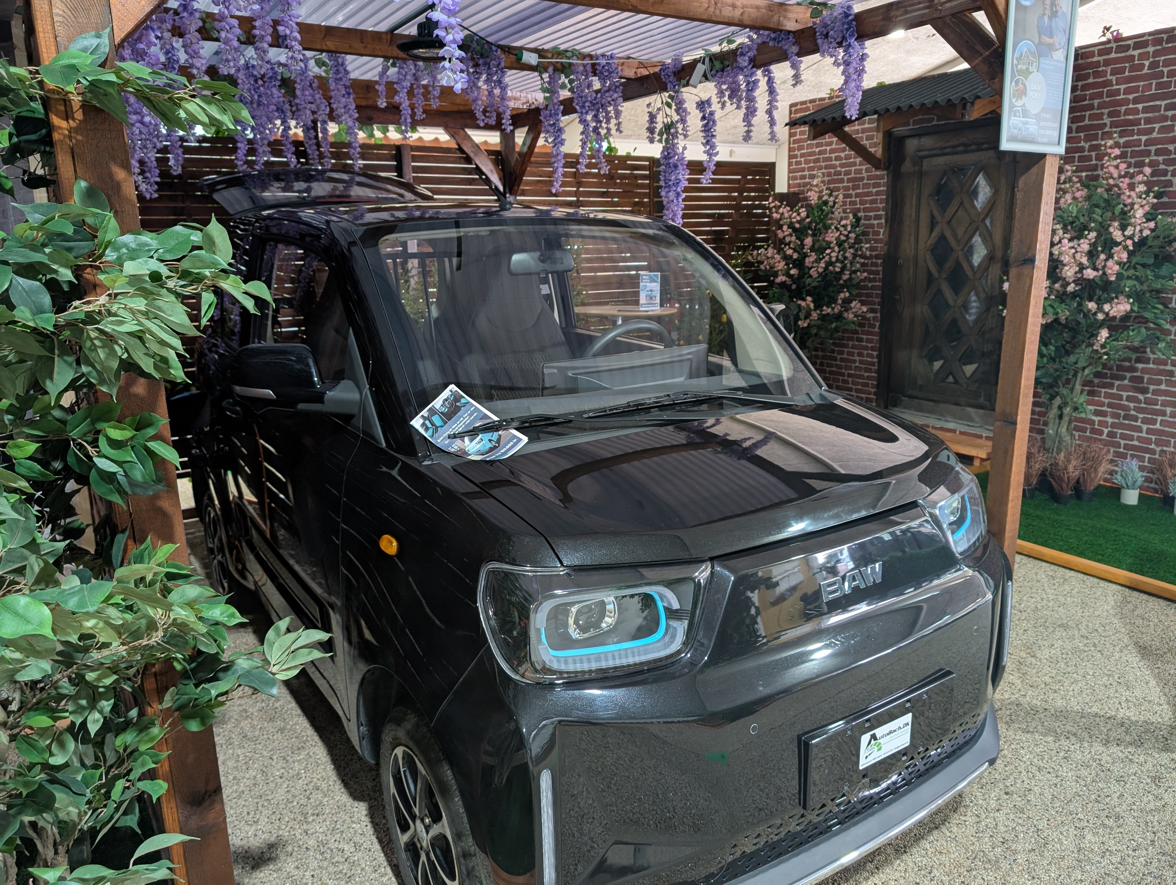 BAW Pony elektrisk mikrobil i ASSP showroom